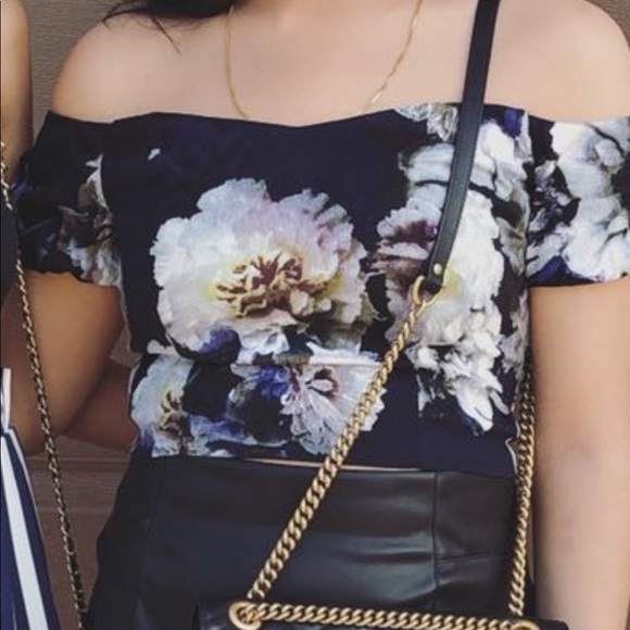 Off the shoulder floral blouse - Picture 3 of 4